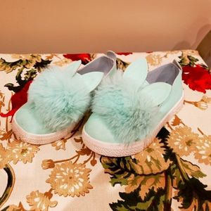 Shoes size us8 2/3 years